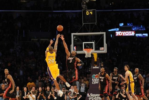 错过 NBA 比赛别担心，录像回放完整版中文版带你重温精彩瞬间